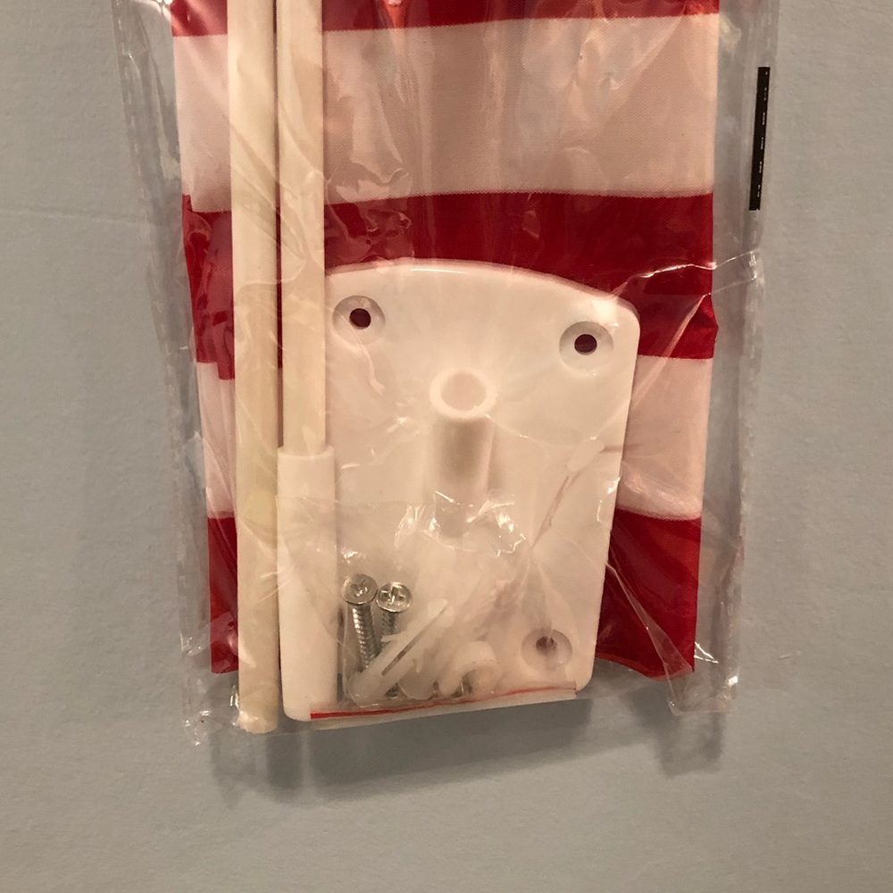5/$25 American Flag kit. Hardware for hanging included - Picture 4 of 7